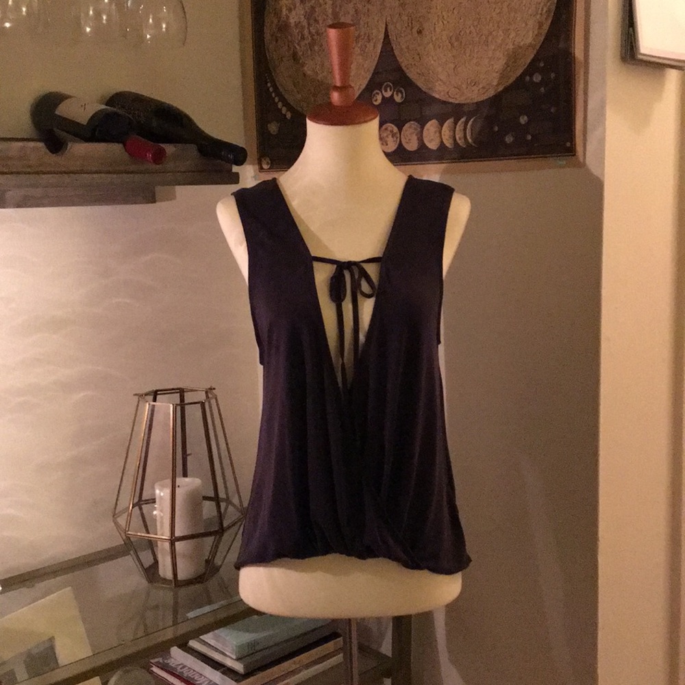 ‼️ 3 for $15-SILENCE AND NOISE TANK * SIZE MEDIUM *